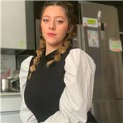 Chica joven estudiante con variedad de metodologías de estudio para diferentes campos. Busco alumnos que necesiten mi ayuda para superarse a sí mismos y demostrarles de lo que son capaces